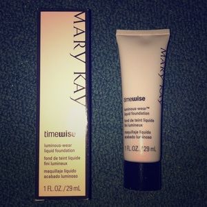 Mary Kay timewise foundation